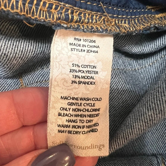Soft Surroundings Ultimate Denim Relaxed Jean. Nightfall Wash. Size Small. - Picture 14 of 15